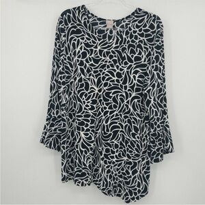 Chicos Travelers size 3 Navy & White Convertible Printed Top XL 16